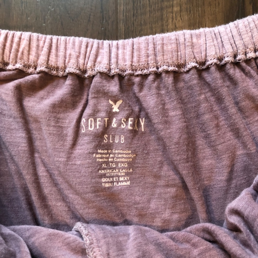 American Eagle Off-Shoulder Top - Picture 2 of 2